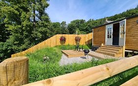 Peak District Shepherds Hut